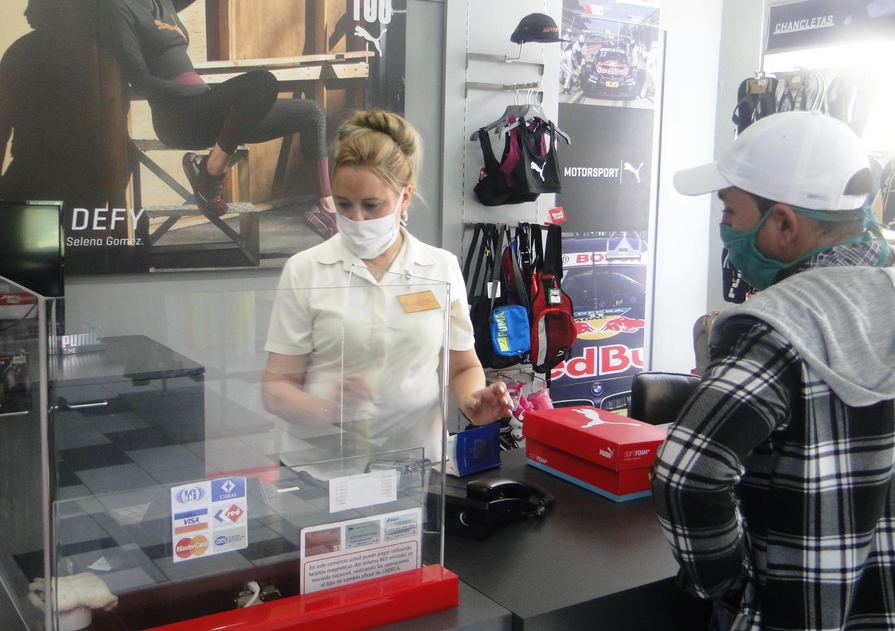 Tiendas en Las Tunas, Cuba Tiendas en Las Tunas, Cuba